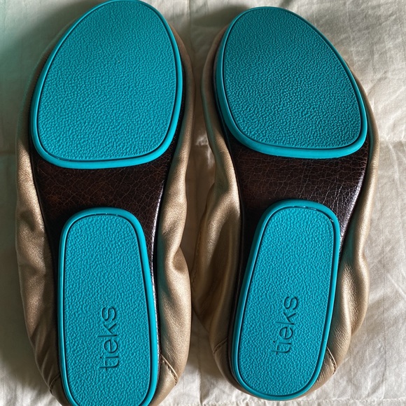 TIEKS, RARE CHAMPAGNE GOLD SIZE 8 - Picture 3 of 5